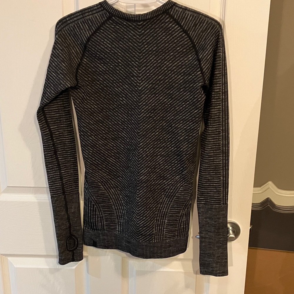 Lululemon Restless Pullover - Picture 3 of 4